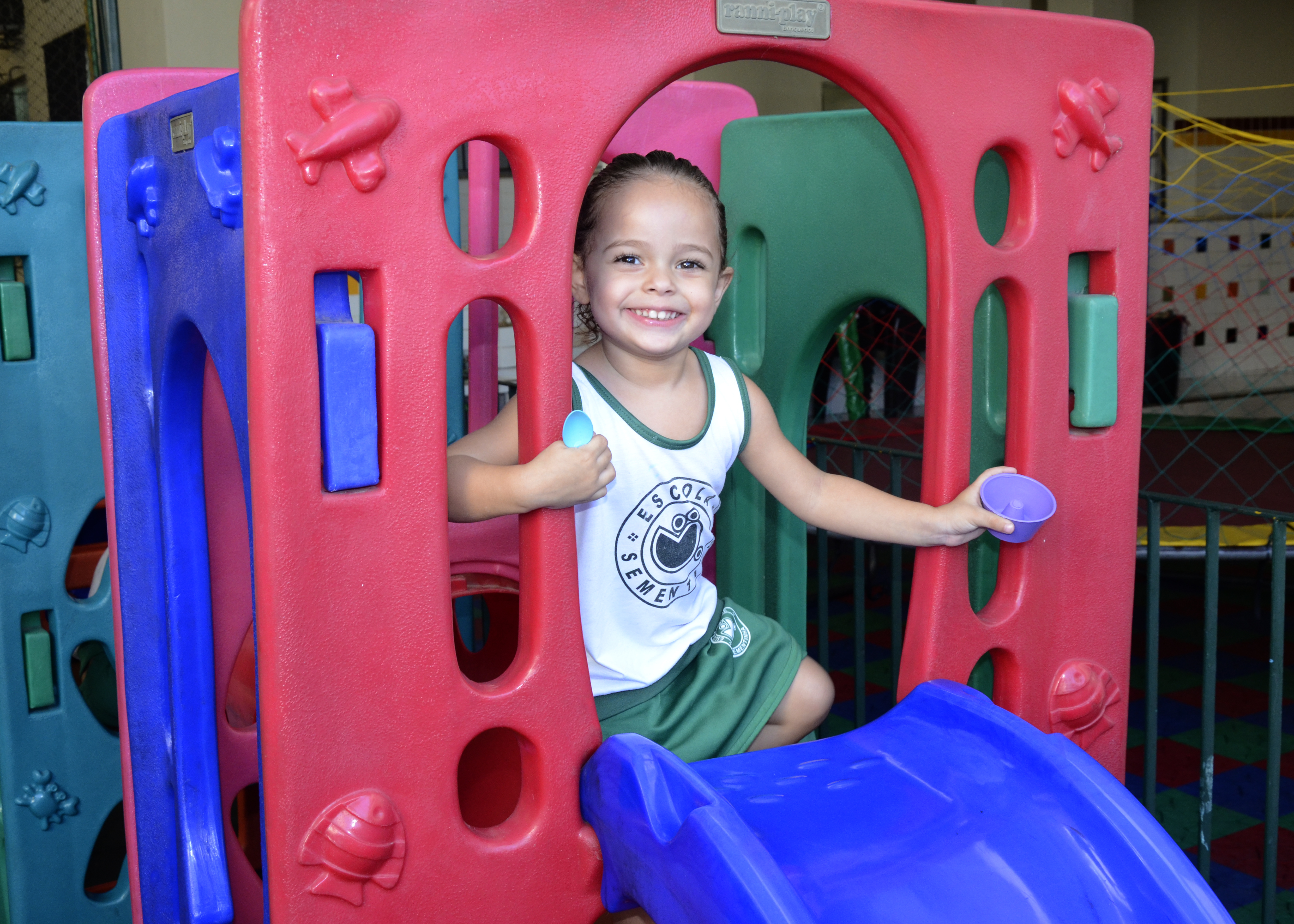 Foto dos brinquedos da Escola